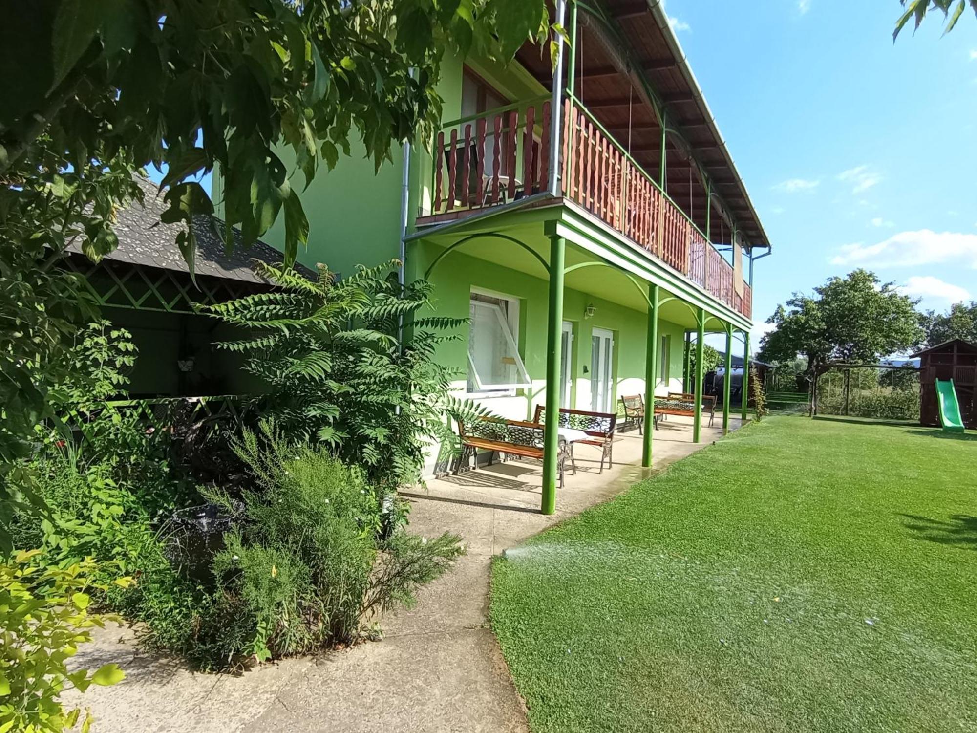 Hotel Afrodita Štúrovo Exteriér fotografie