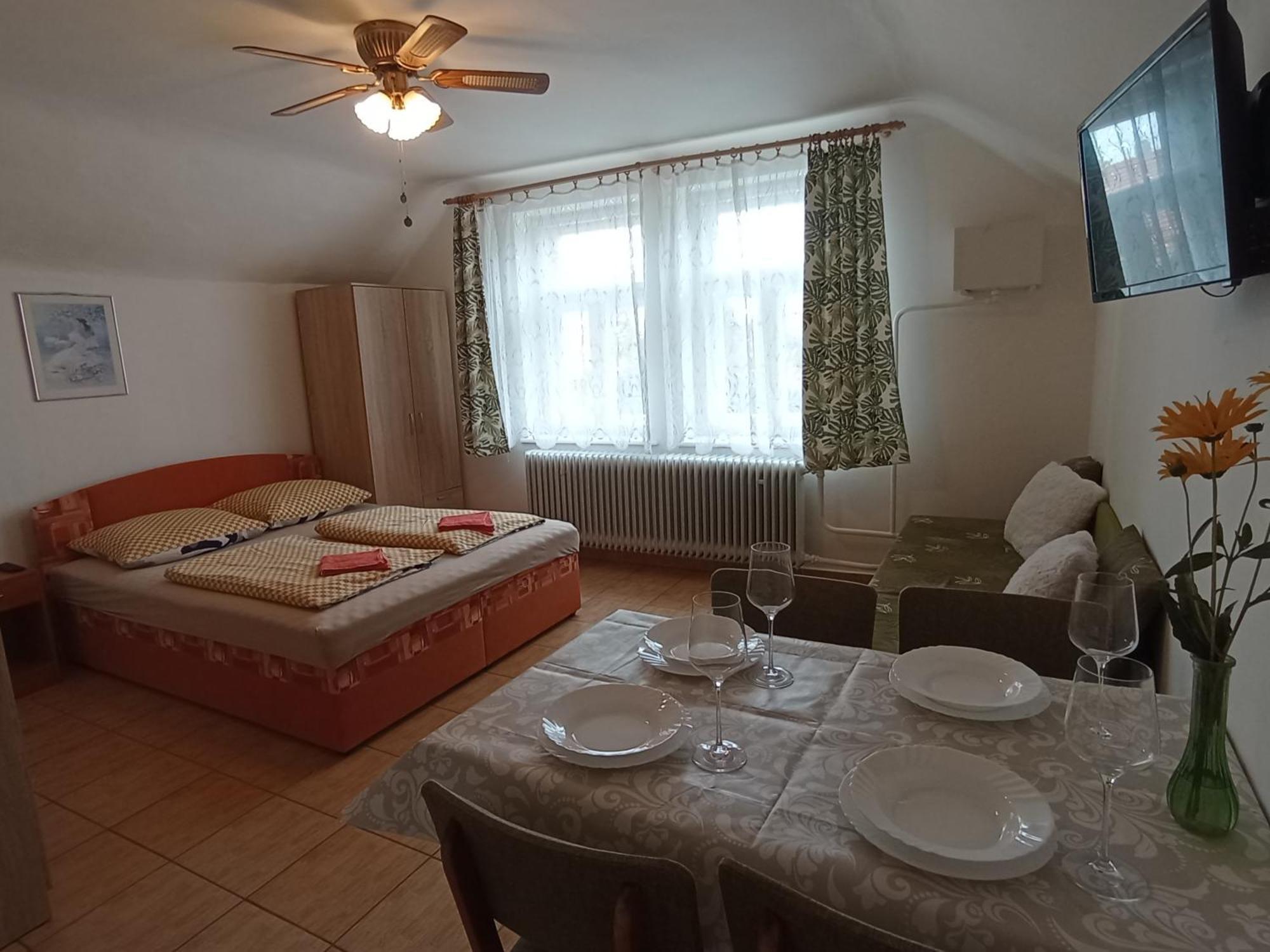 Hotel Afrodita Štúrovo Exteriér fotografie