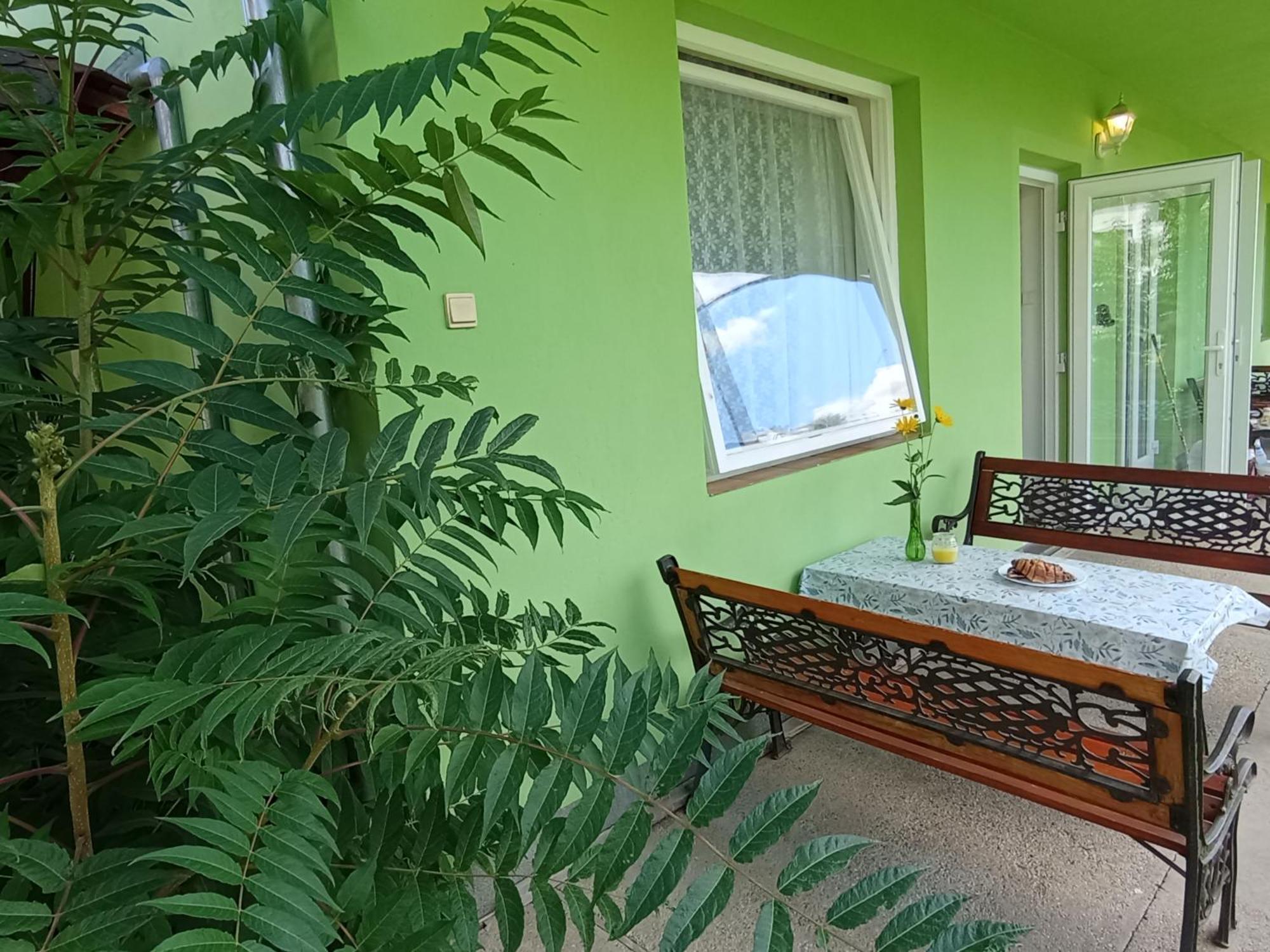Hotel Afrodita Štúrovo Exteriér fotografie